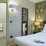 Hotel The Dean Court