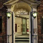 The Dean Court 4* York