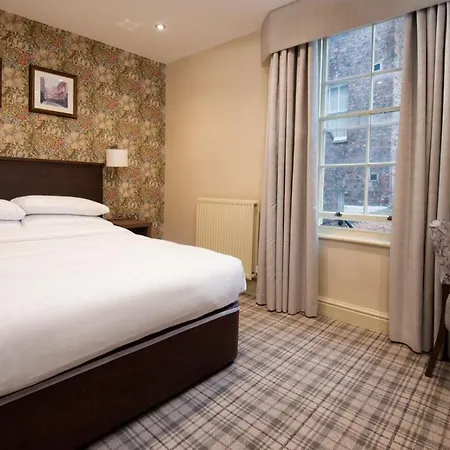 Hotel The Dean Court York
