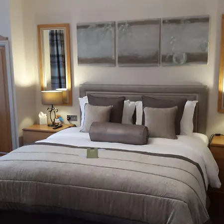 The Dean Court يورك