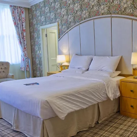 Hotel The Dean Court
