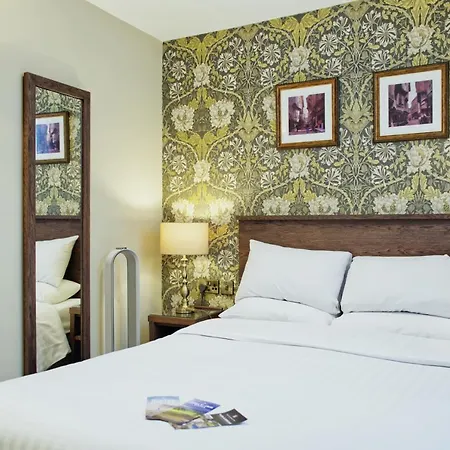 The Dean Court 4* Йорк
