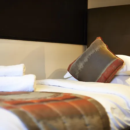 Hotel The Dean Court York