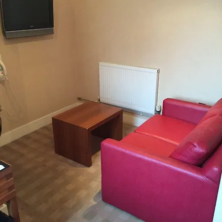 The Dean Court 4*