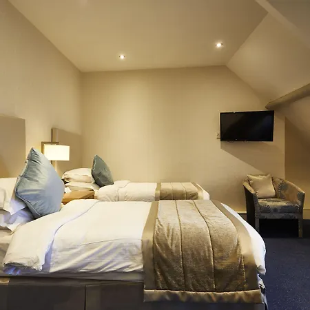 Hotel The Dean Court 4*