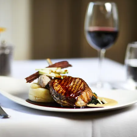 Hotel The Dean Court York