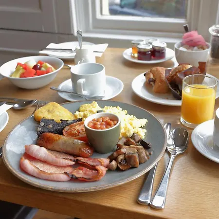 Ξενοδοχείο The Dean Court