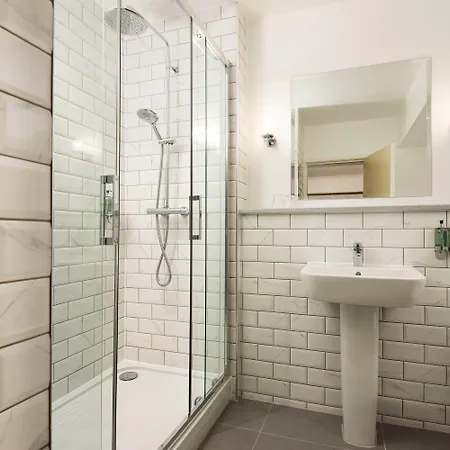 The Dean Court 4* Йорк