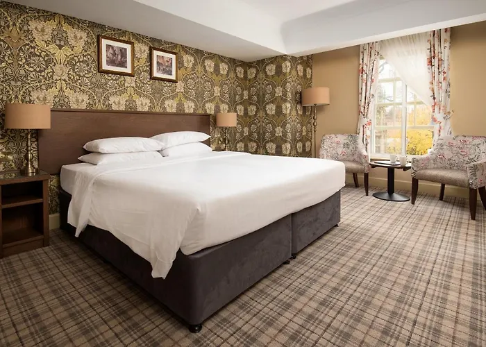 Hotel The Dean Court 4*