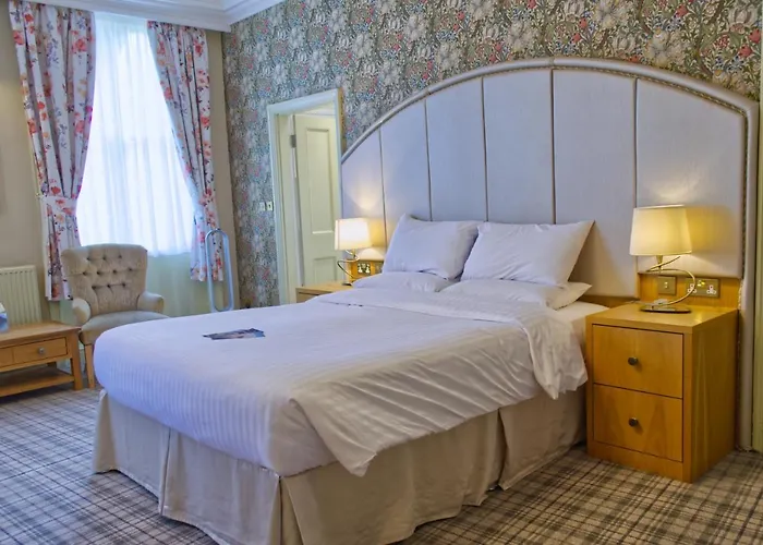 Hotel The Dean Court