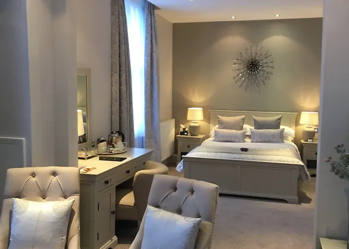 The Dean Court Hotel 4*