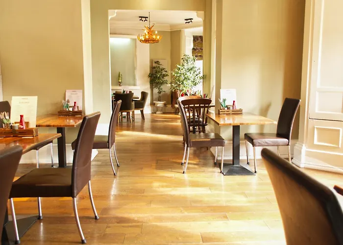 The Dean Court Hotel 4*