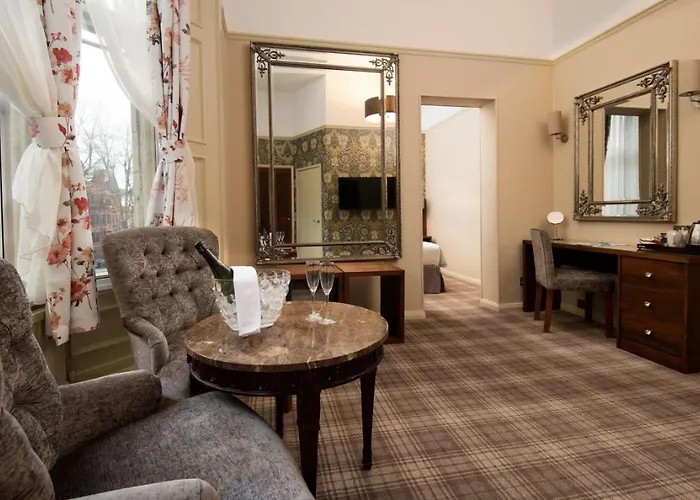 Hotel The Dean Court York