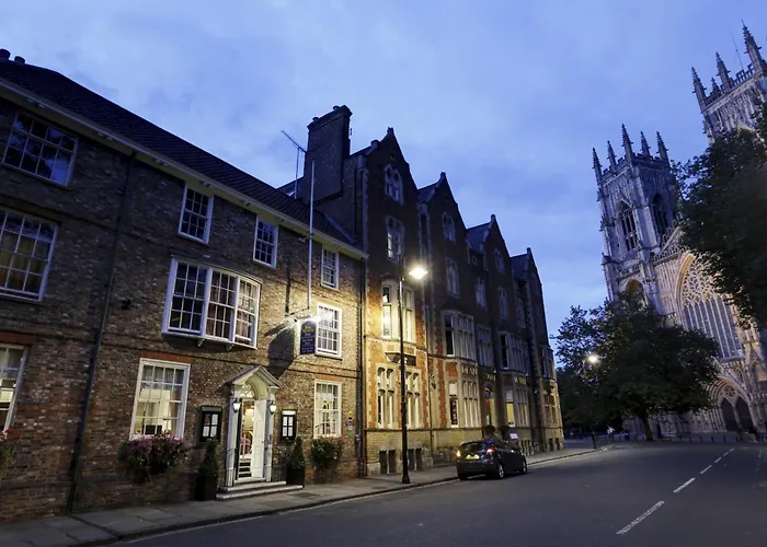 The Dean Court 4* York