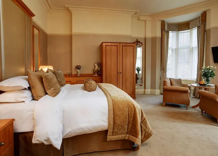 The Dean Court Hotel 4*