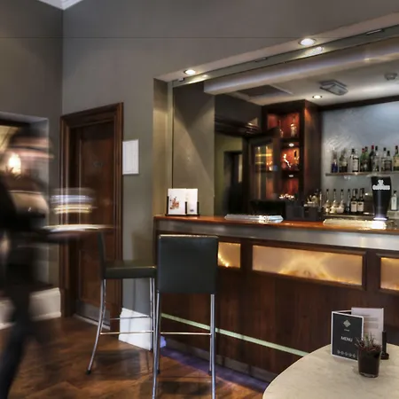 Hotel The Dean Court