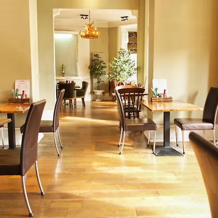 The Dean Court Hotel 4*