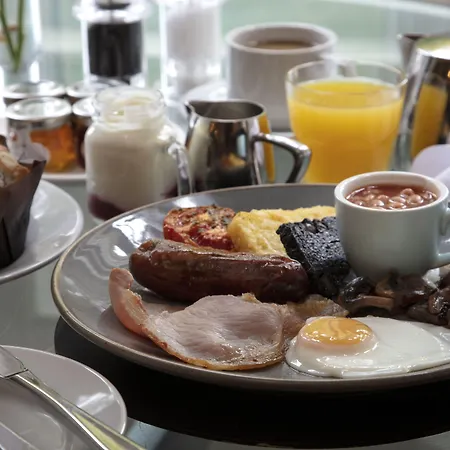 The Dean Court 4* York